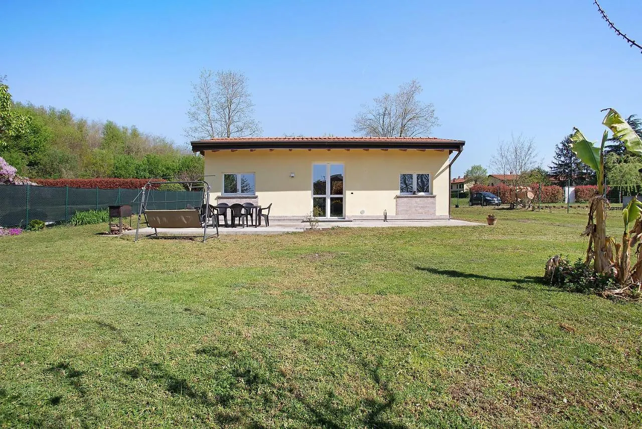 Holiday home Casina Bianca Villa Lurate Caccivio