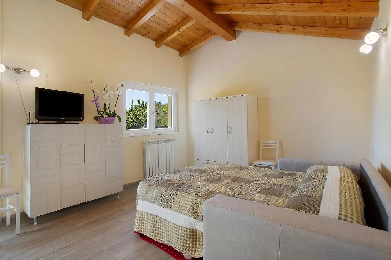 Holiday home Casina Bianca Villa Lurate Caccivio
