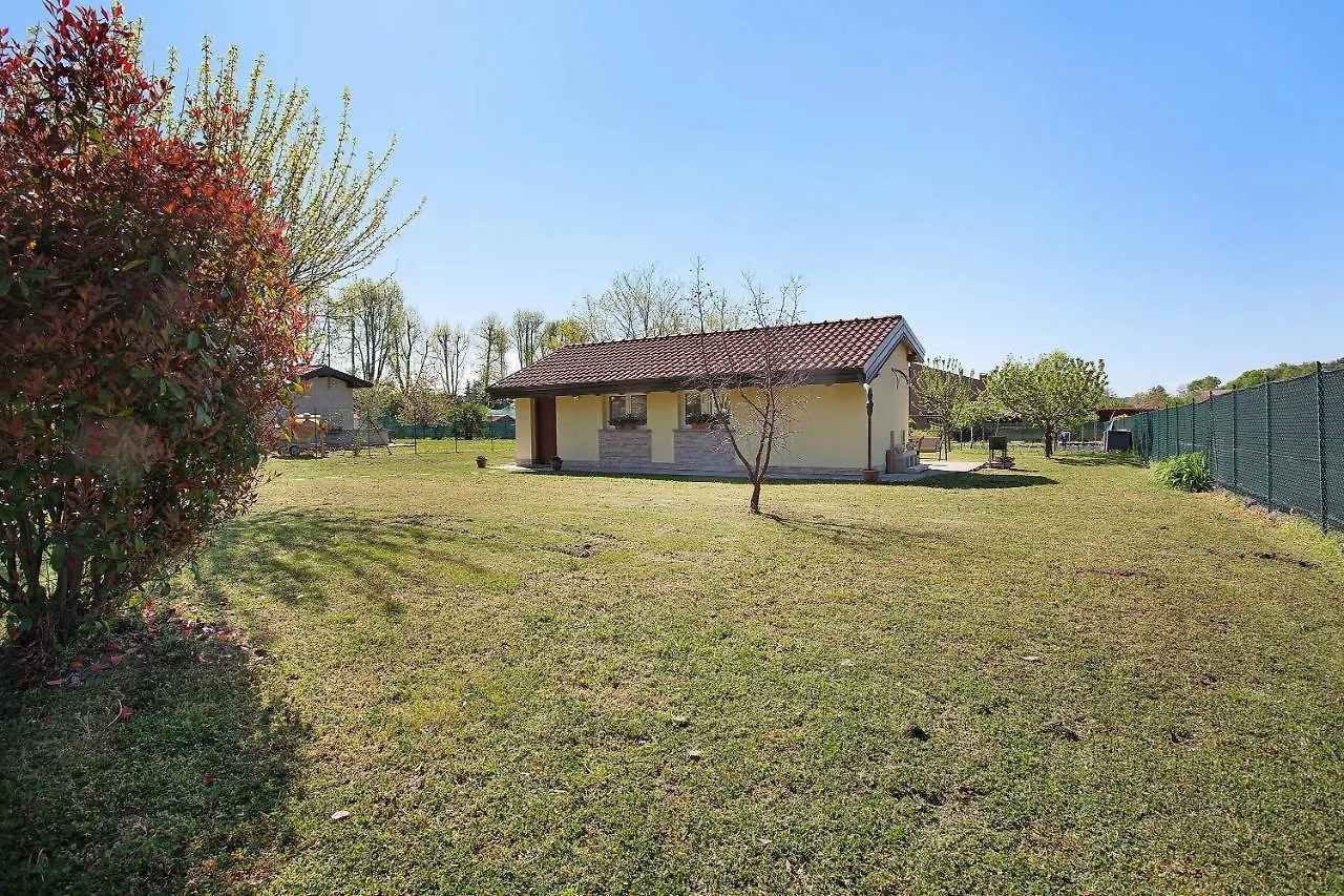 Holiday home Casina Bianca Villa Lurate Caccivio